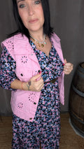 Veste Sans Manches Brodée Rose – Esprit Printemps