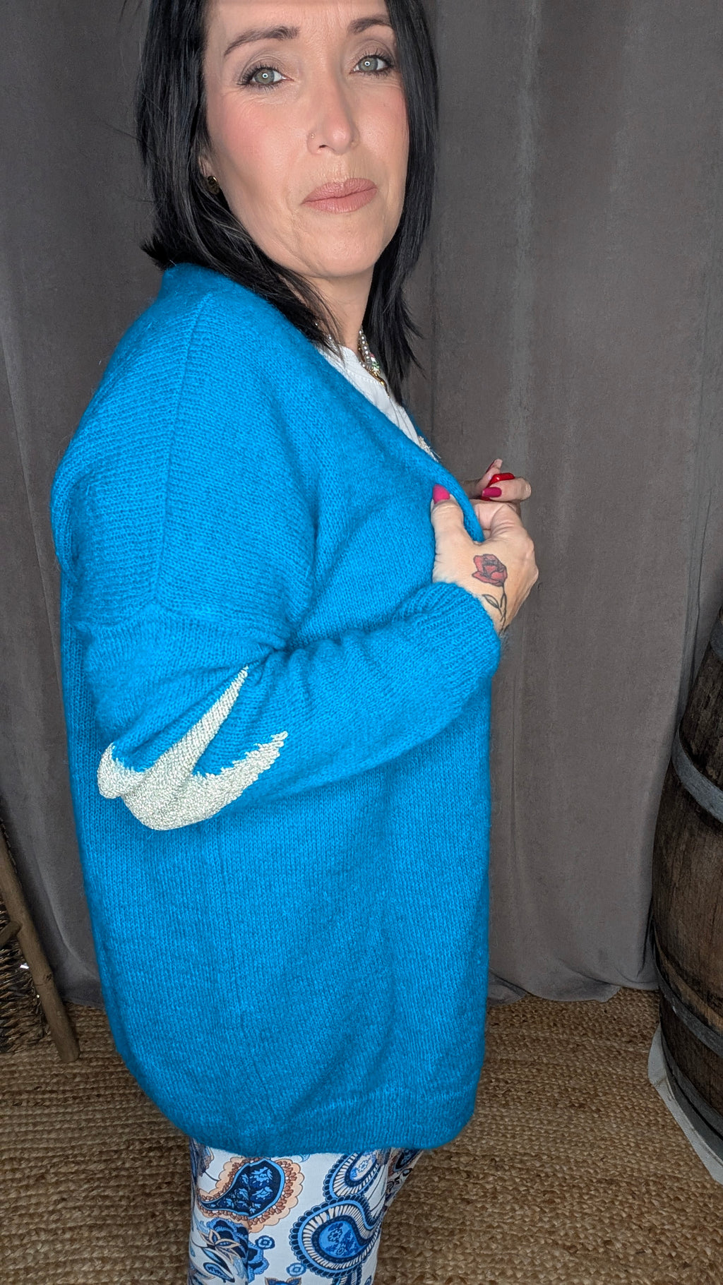 Gilet Bleu Étoilé – Élégance Décontractée