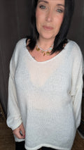 Pull Oversize Col V Écru – Douceur Élégante